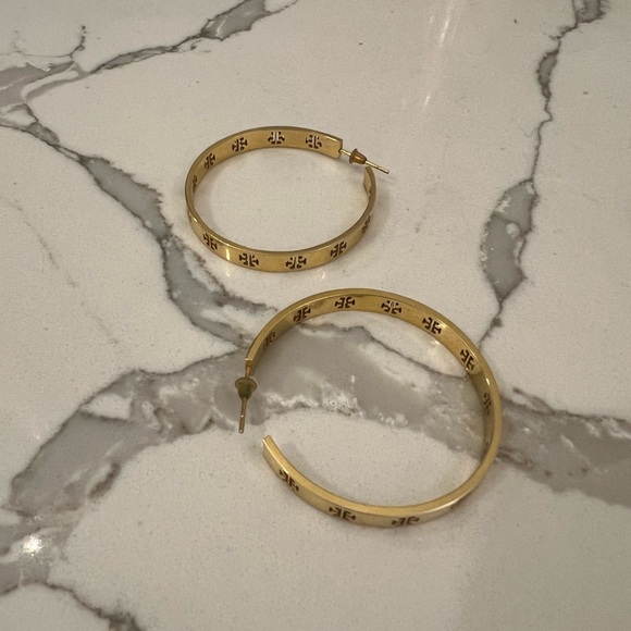 Tory Burch T Logo Gold Hoop Earrings - Picture 3 of 3